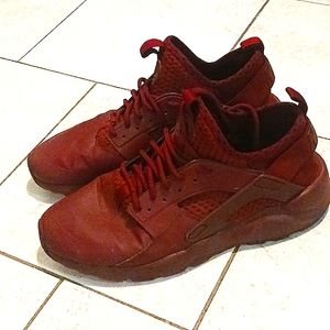 Nike Horachi Blood red